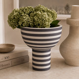 Varia Sculptural Vase Ash/Black - AYTM (view 2)
