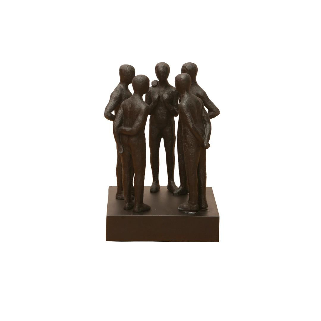 5 TALKING FIGURES IN BLACK RESIN