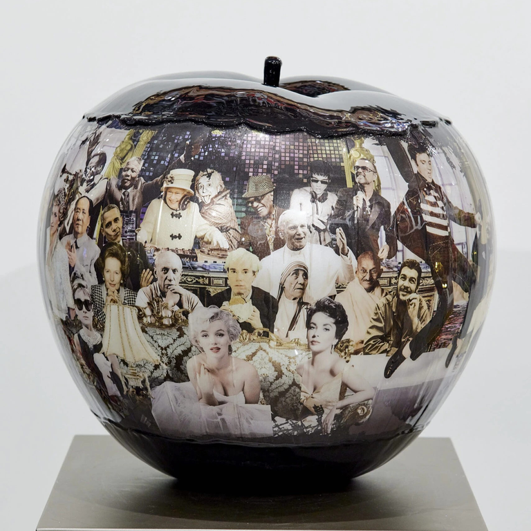 APPLE WONDERFUL WORLD - LIMITED EDITION