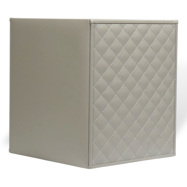 Riviere - Ivo Diamonds Bin Small
Riviere: Grey