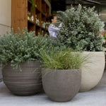 ROUND U-VASE WITH HORIZONTAL PATTERN GREY