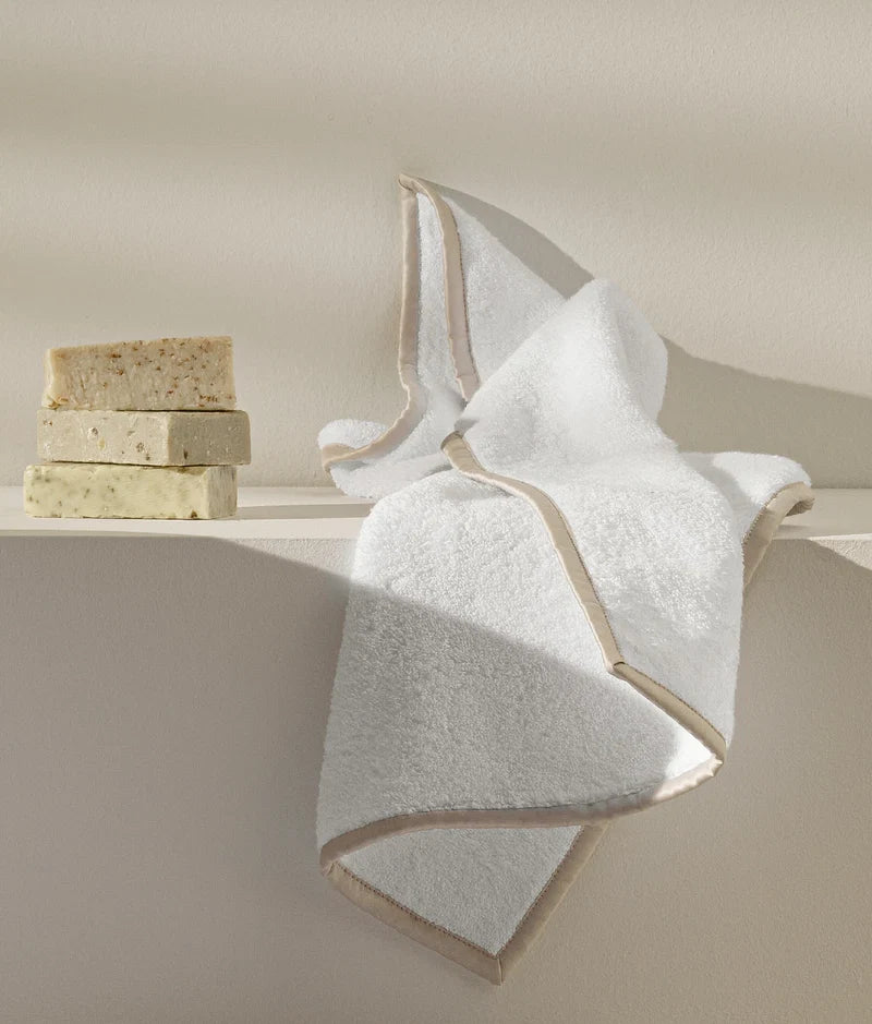Lipari - Bath Towel - White With Taupe Border