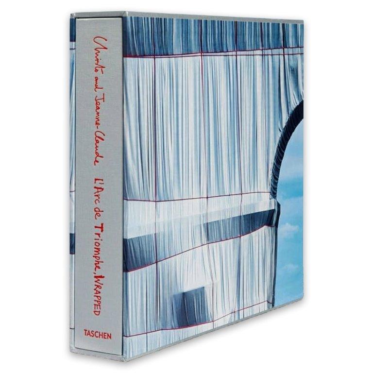 Christo And Jeanne-Claude. L'Arc De Triomphe, Wrapped, Paris